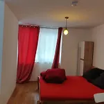 Beautiful Apartment With Parking, Brilliant Location